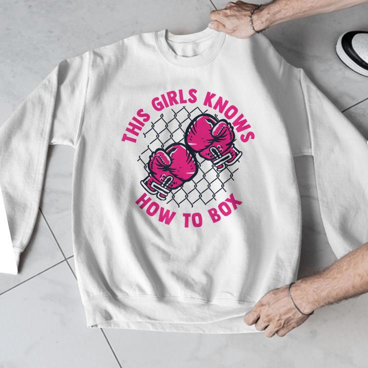 This Girl Knows How To Box Muay Thai Kickboxer Fan Boxing Men Graphic Sweatshirt