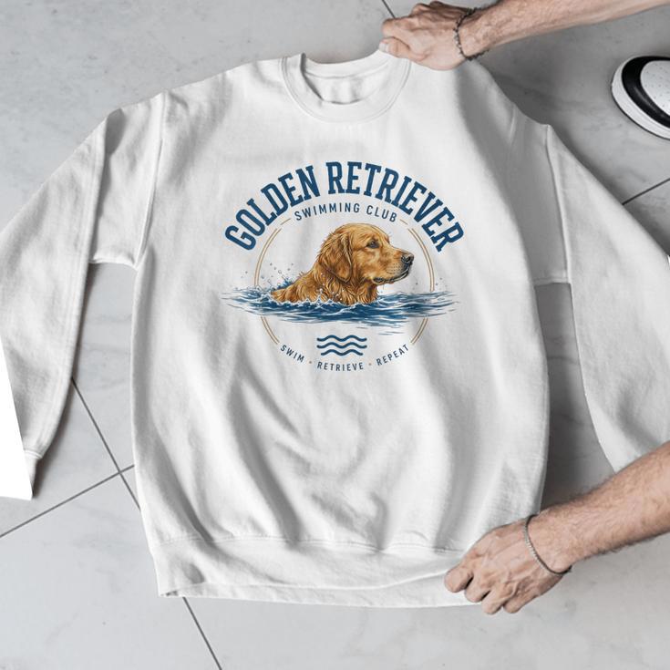 Women's Golden Retriever Swimming Men Graphic Sweatshirt Women's Golden Retriever Swimming Men Graphic Sweatshirt