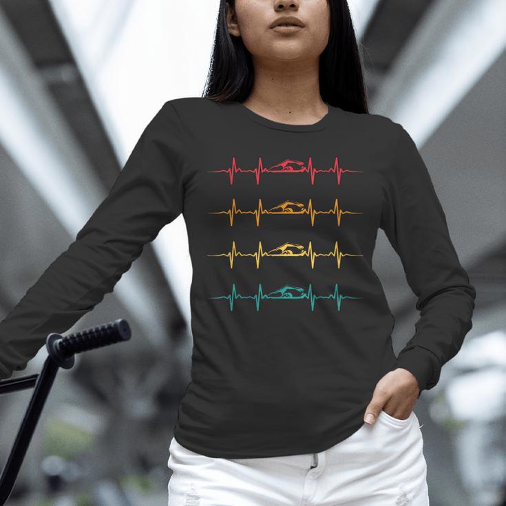 Swimming Swimmer Heartbeat Vintage Men Boys Women Swim Lover Unisex Long Sleeve T-Shirt