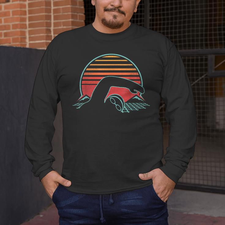Swimming Retro Vintage 80s Style Swimmer Men's Long Sleeve T-Shirt