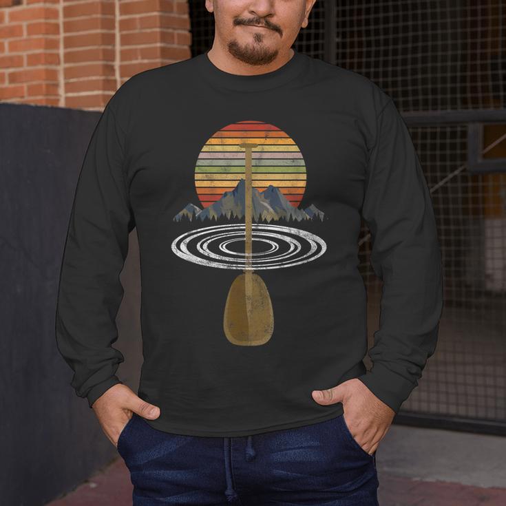 Vintage Retro Canoe Paddle & Mountains Rafting Men's Long Sleeve T-Shirt