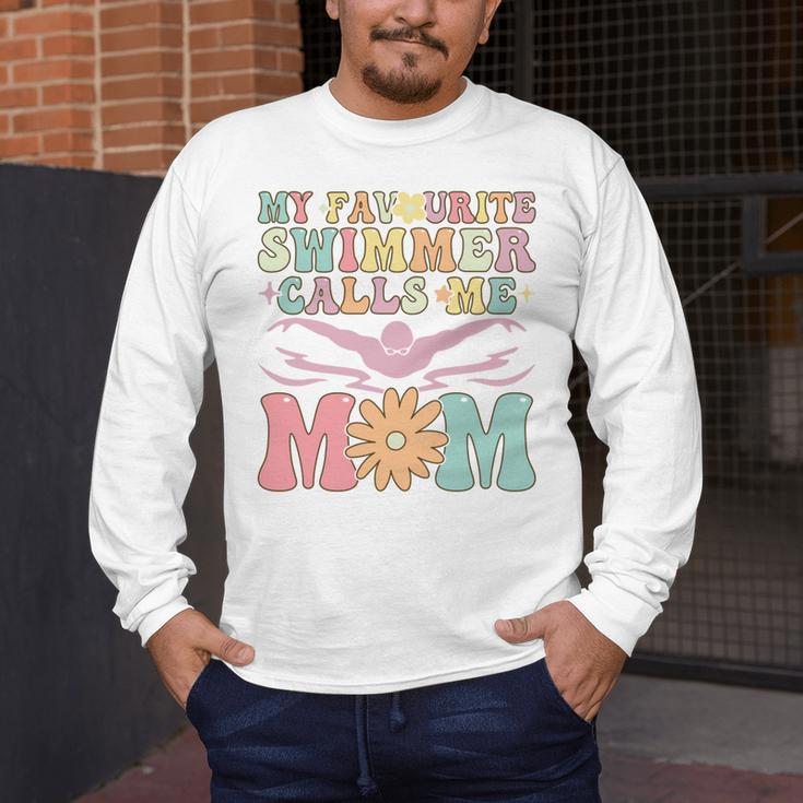 Favourite Swimmer Calls Me Mom Swimming Mom Female Swimmer Men's Long Sleeve T-Shirt