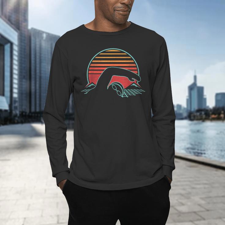 Swimming Retro Vintage 80s Style Swimmer Men's Long Sleeve T-Shirt