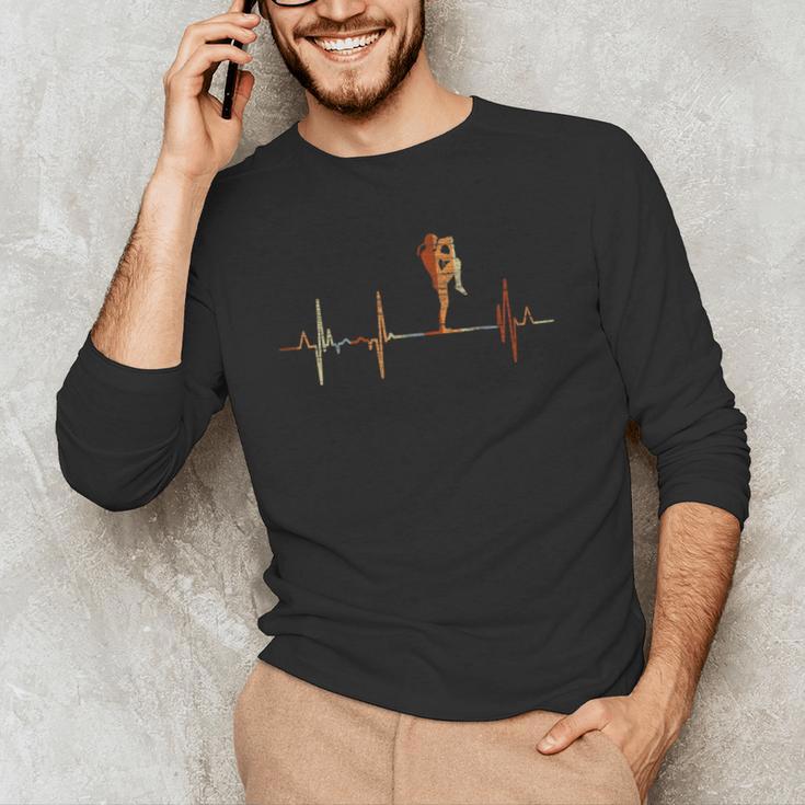 Muay Thai Heartbeat Vintage ECG Cardiogram Retro Men's Long Sleeve T-Shirt Muay Thai Heartbeat Vintage ECG Cardiogram Retro Men's Long Sleeve T-Shirt