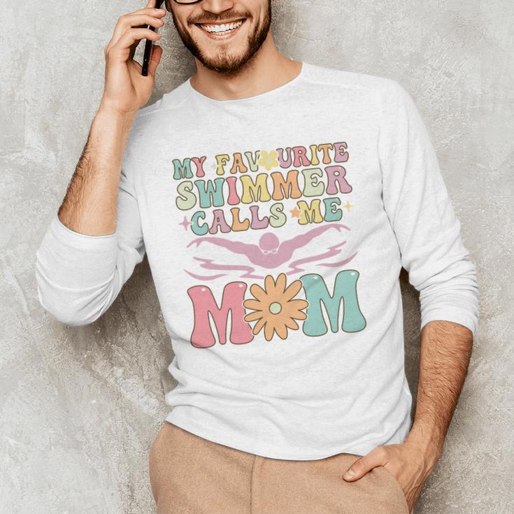 Favourite Swimmer Calls Me Mom Swimming Mom Female Swimmer Men's Long Sleeve T-Shirt