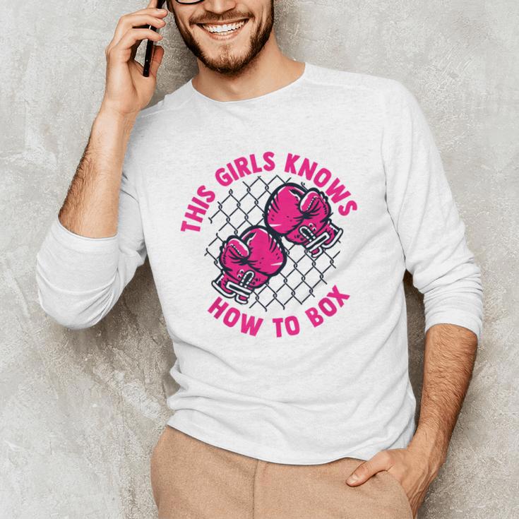 This Girl Knows How To Box Muay Thai Kickboxer Fan Boxing Men's Long Sleeve T-Shirt