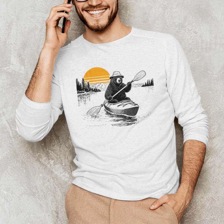 Kayaking Bear Retro Sunset Paddling Canoe Outdoor Adventure Men's Long Sleeve T-Shirt