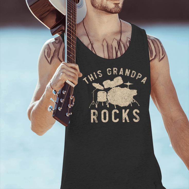 Dieser Opa Rockt Trommzeuger Drummer Musik Drum Kit Men Tank Top Dieser Opa Rockt Trommzeuger Drummer Musik Drum Kit Men Tank Top