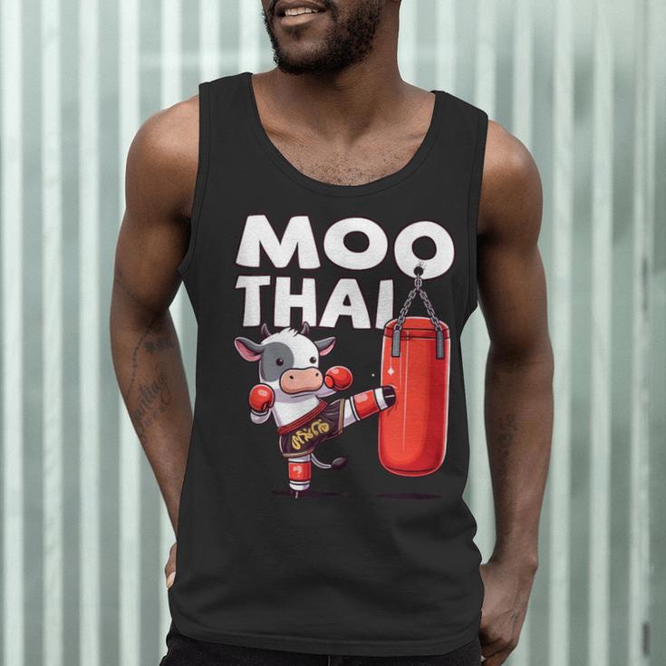 Muay Thai Moo Thai Thai Boxing For Youth Muay Thai Cow Men Tank Top