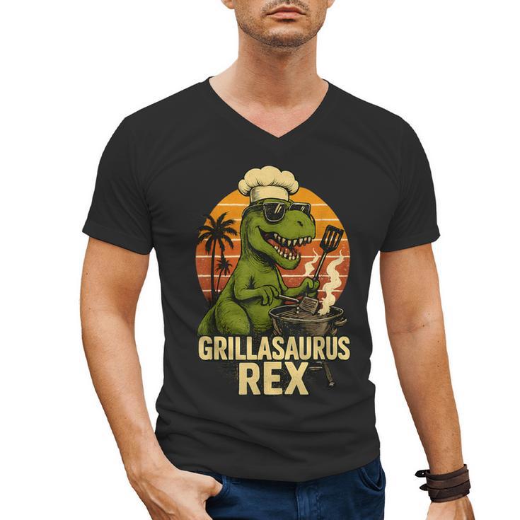 Grilling Dinosaur Grillasaurus T-Rex BBQ Dad Joke Men's V-Neck T-Shirt