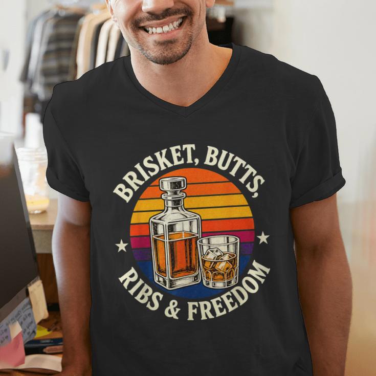 Brisket Butts Ribs And Freedom BBQ Dad Men's V-Neck T-Shirt