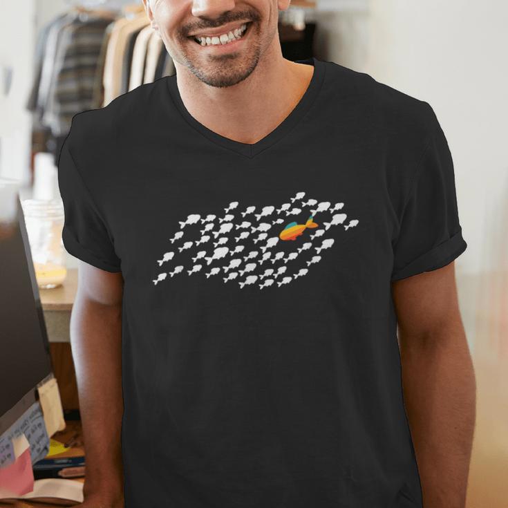 Fish Swimming Against The Current Be Yourself -Adults Kids Modern Casual Men's V-Neck T-Shirt Fish Swimming Against The Current Be Yourself -Adults Kids Modern Casual Men's V-Neck T-Shirt