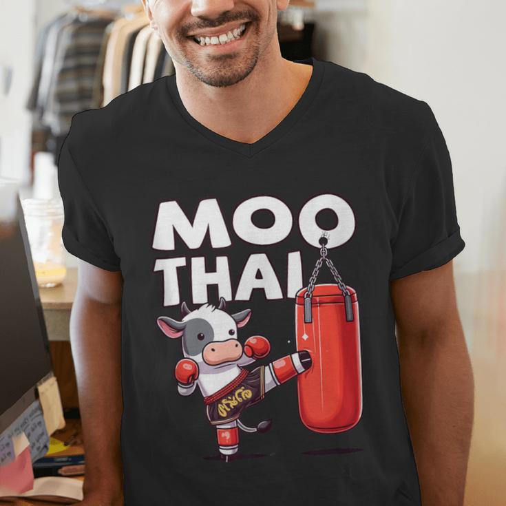Muay Thai Moo Thai Thai Boxing For Youth Muay Thai Cow Men's V-Neck T-Shirt Muay Thai Moo Thai Thai Boxing For Youth Muay Thai Cow Men's V-Neck T-Shirt