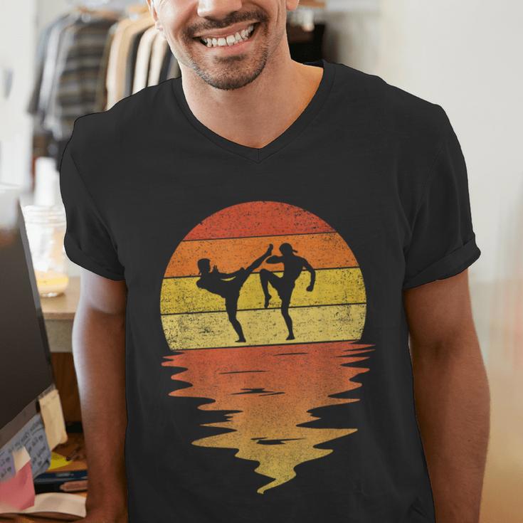Muay Thai Shirt Retro Sunset 70s Vintage Muay Thai Men's V-Neck T-Shirt