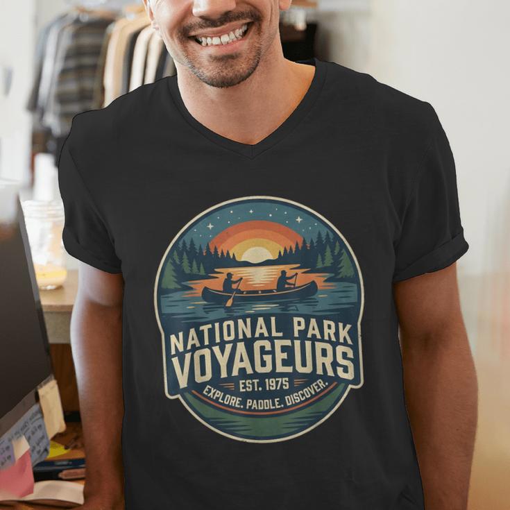 National Park Voyageurs Retro Sunset Canoe Paddling Badge Men's V-Neck T-Shirt National Park Voyageurs Retro Sunset Canoe Paddling Badge Men's V-Neck T-Shirt
