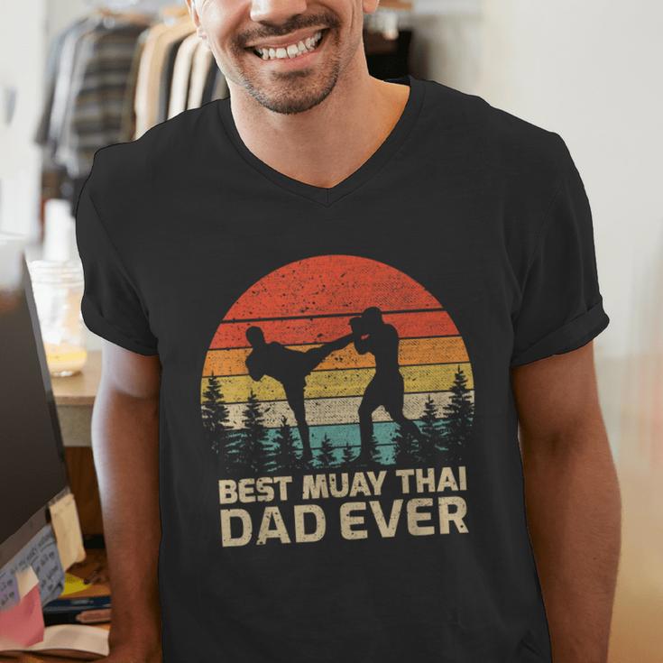 Retro Vintage Best Muay Thai Dad Ever Father's Day Men's V-Neck T-Shirt