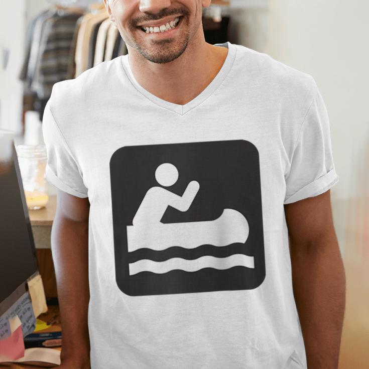 Outdoors Water Sports Canoe Canoeist Raglan Baseball Tee Men's V-Neck T-Shirt