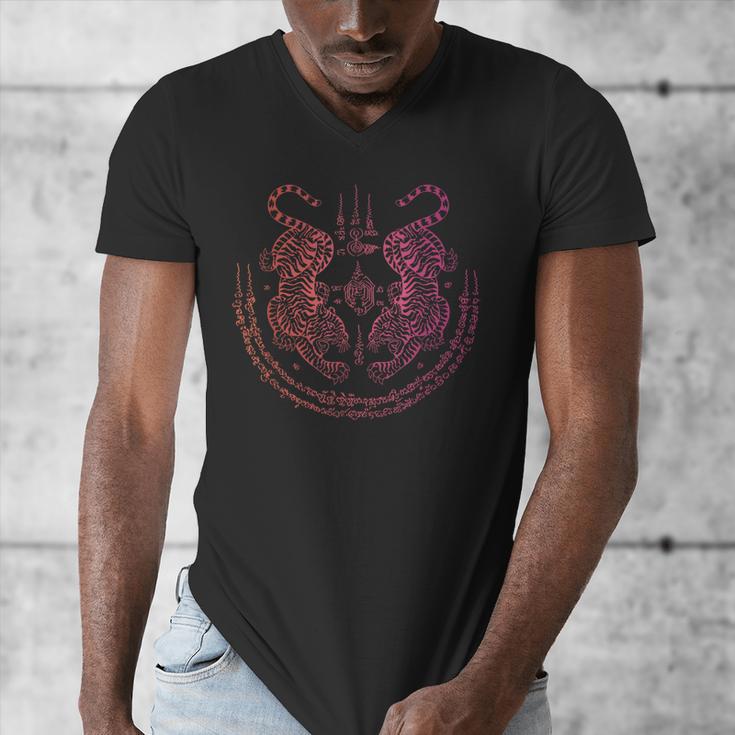 Thai Tattoo Twin Tiger Sak Yant Muay Thai Thailand Graphic Men's V-Neck T-Shirt