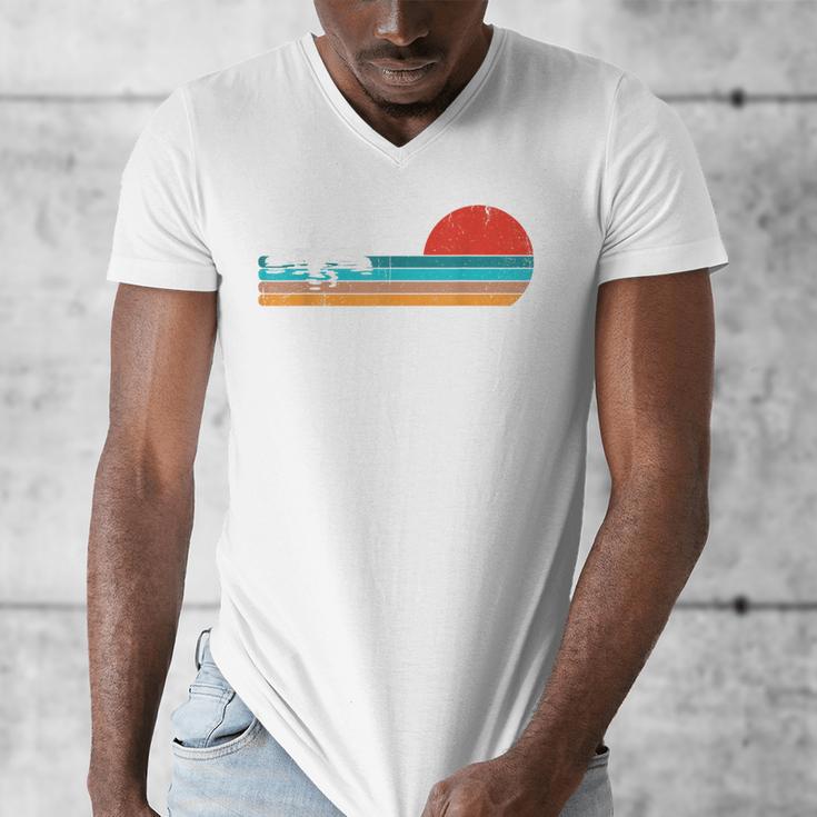 Paddling Canoe Retro Vintage For Canoeists And Paddle Men's V-Neck T-Shirt