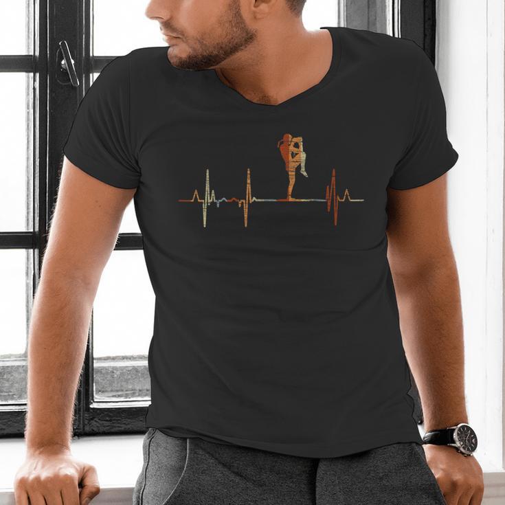 Muay Thai Heartbeat Vintage ECG Cardiogram Retro Men's V-Neck T-Shirt