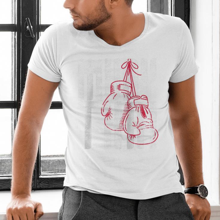 Fighter Gloves Muay Thai Raglan Baseball Tee Men's V-Neck T-Shirt