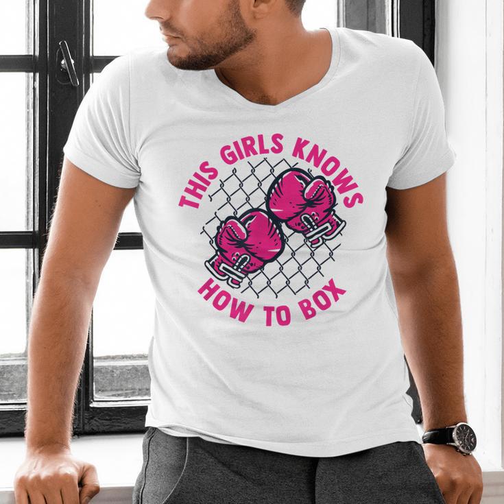 This Girl Knows How To Box Muay Thai Kickboxer Fan Boxing Men's V-Neck T-Shirt