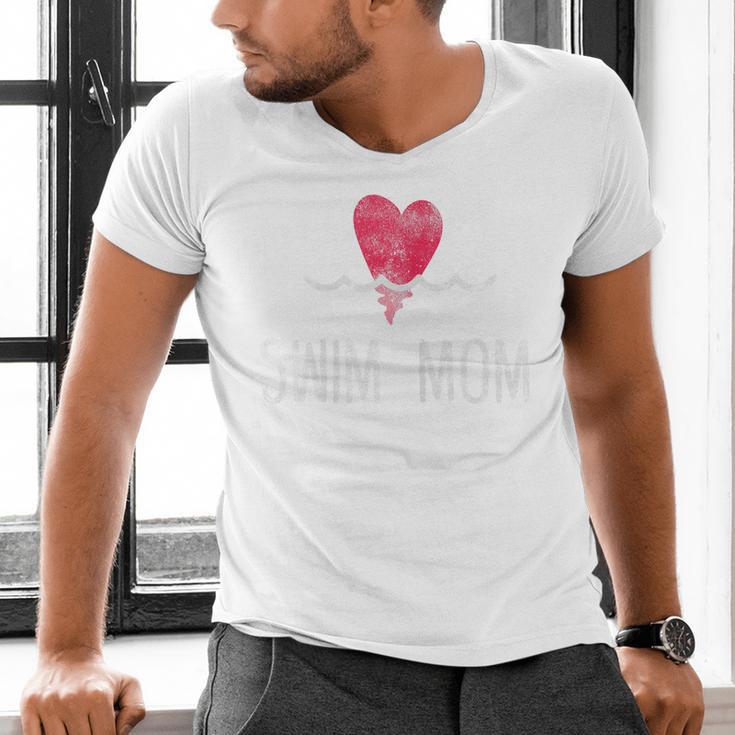 Vintage Swim Mom Shirt Swimming Family Swimmer Men's V-Neck T-Shirt