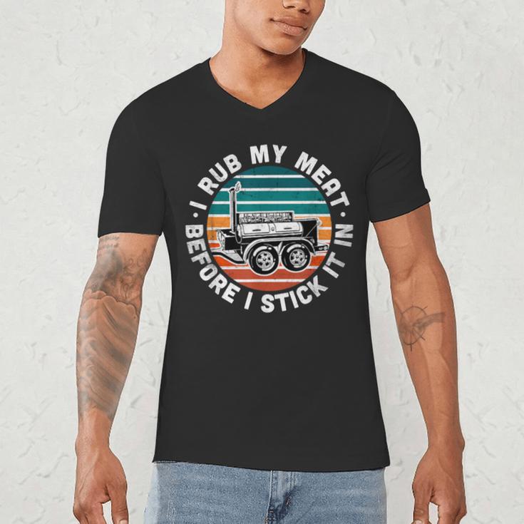 BBQ Dad Offset Smoker Pit Accessory I Rub My Meat Text Men's V-Neck T-Shirt BBQ Dad Offset Smoker Pit Accessory I Rub My Meat Text Men's V-Neck T-Shirt
