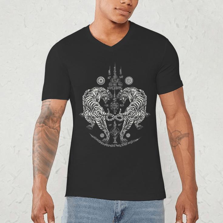Sak Yant Thai Tattoo Twin Tiger For Muay Thai Fighter Boxing Men's V-Neck T-Shirt