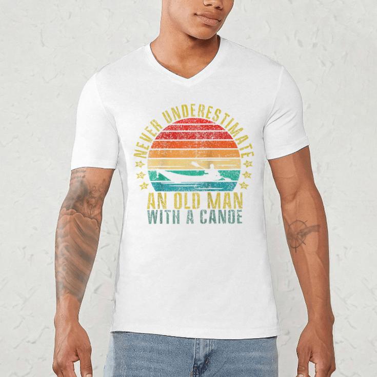 Never Underestimate An Old Man With a Canoe Retro Raglan Baseball Tee Men's V-Neck T-Shirt