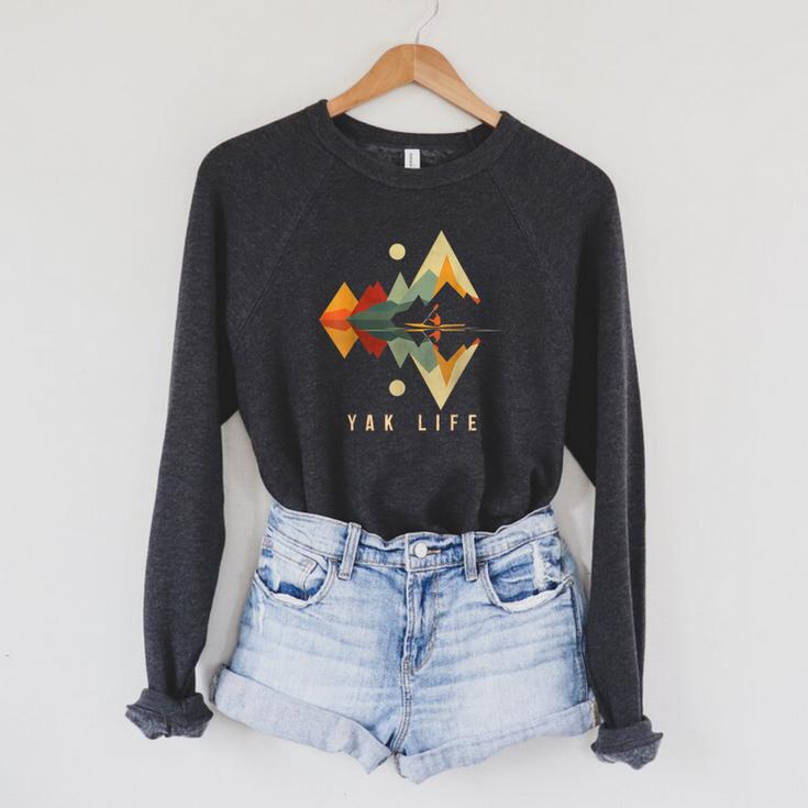 Kayak Vintage Retro Mountains Canoe Kayak Kayak Kayak Raglan Sleeve Sweatshirt