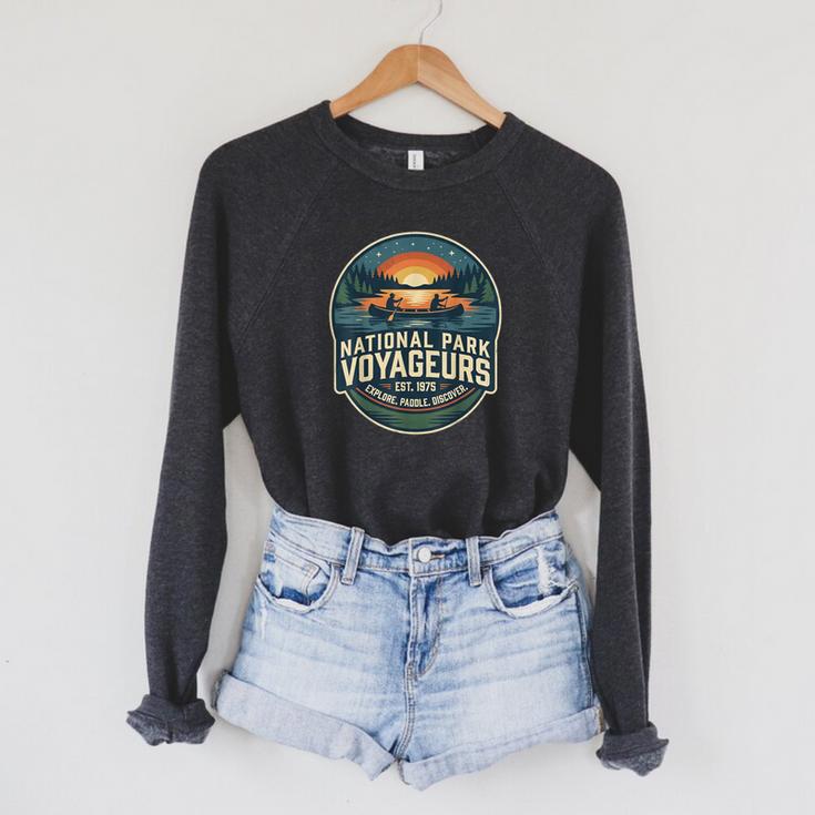 National Park Voyageurs Retro Sunset Canoe Paddling Badge Raglan Sleeve Sweatshirt