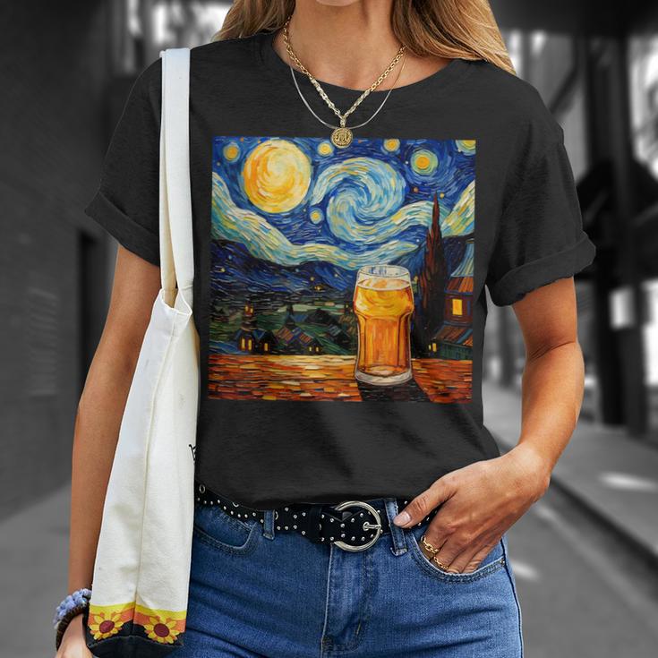 Cerveza De Noche Estrelladaurrealista Camiseta unisex Regalos para ella