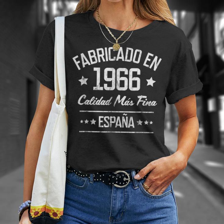 Fabricado En 1966 Regalo Para Hombres Es De 55 España Camiseta unisex Regalos para ella
