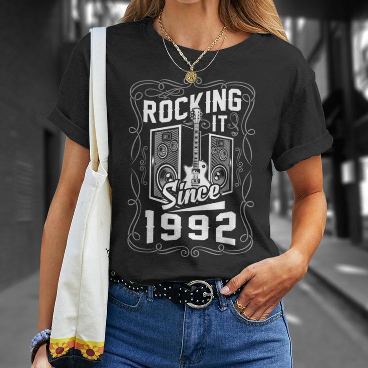 Hombre Guitarras Eléctricas Música Rock Guitarristas Nacidos 1992 Camiseta unisex Regalos para ella