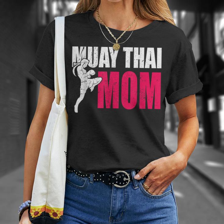 Muay Thai Mom Women Boxing Kickboxing MMA Muay Thai T-Shirt Gifts for Her