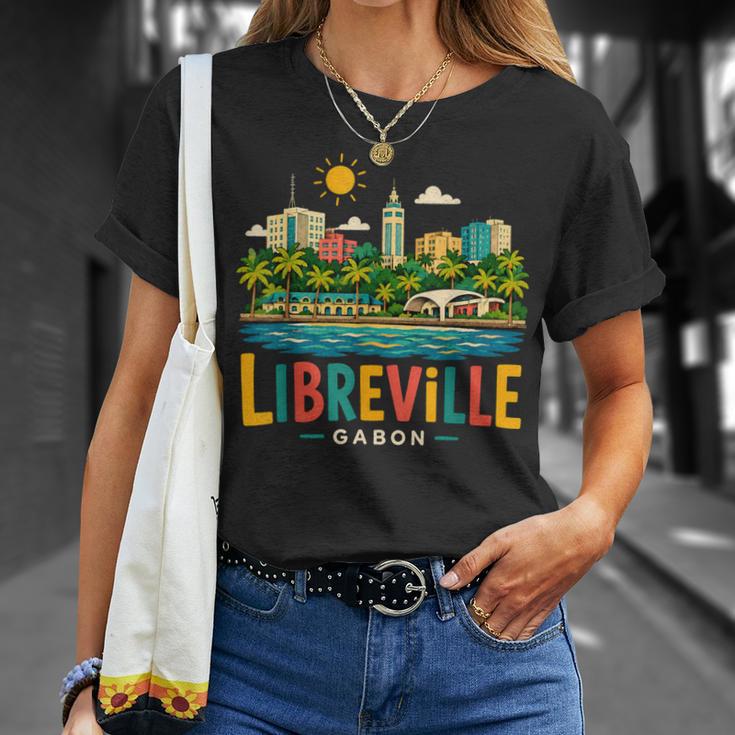 Souvenir Deoyage Libreville Gabon Dessiné À La Main T-Shirt Cadeaux pour elle