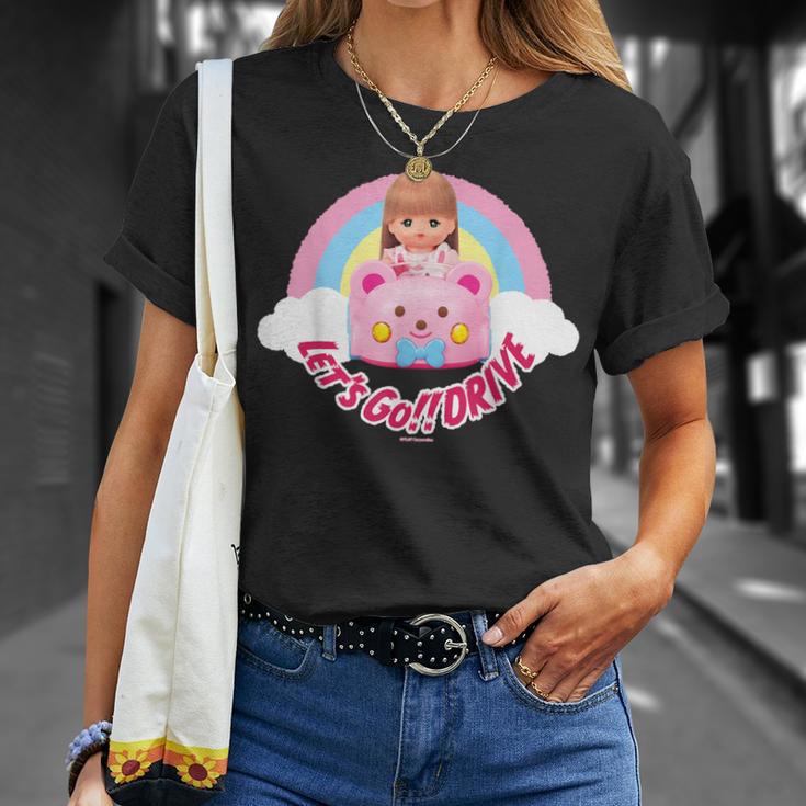 メルちゃん くまさんカーでlet's Go Drive 〜Under The Rainbow〜【片面プリント】 Tシャツ 彼女への贈り物