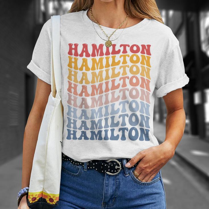 Hamilton City Groovy Retro Camiseta unisex Regalos para ella