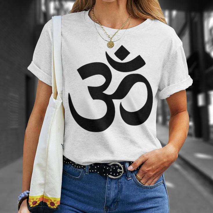 Símbolo Om Budista In Mangas Camiseta unisex Regalos para ella