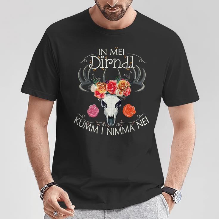 In Mei Dirndl Kumm I Nimma Nei Damen Bayern Wiesn Trachten T-Shirt Lustige Geschenke