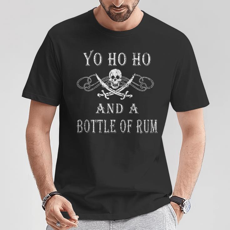Yo Ho Ho Botella De Rum Divertida Pirata Bandera Pirata Camiseta unisex Regalos divertidos