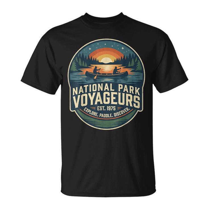 National Park Voyageurs Retro Sunset Canoe Paddling Badge T-Shirt