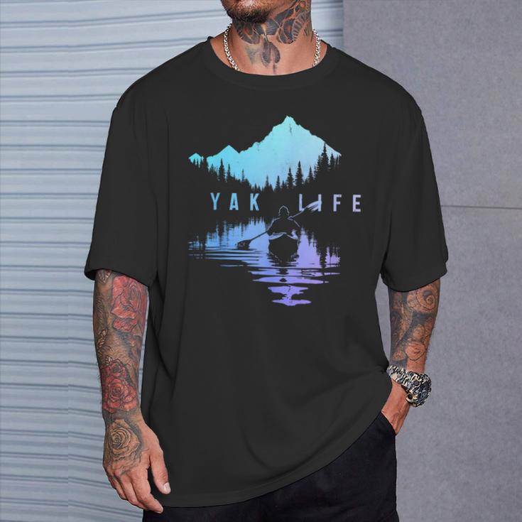 Kayak Kayak Vintage Mountains Canoe Kayak T-Shirt Gifts for Him