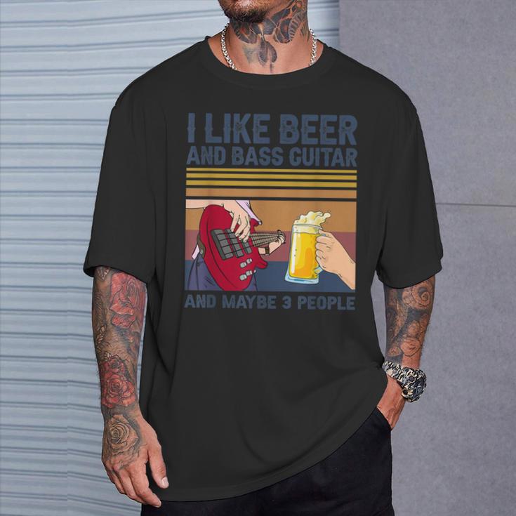 I Like Beer And Bass ギターと 3人 ベーシストギフト Tシャツ 彼への贈り物