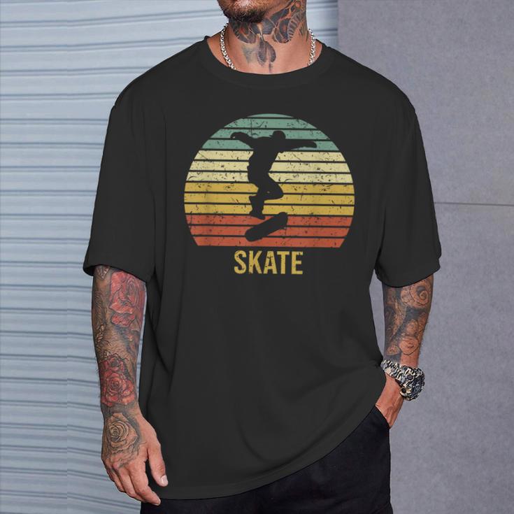 Skaterintagekateboard Retrokateboarder Grafik T-Shirt Geschenke für Ihn