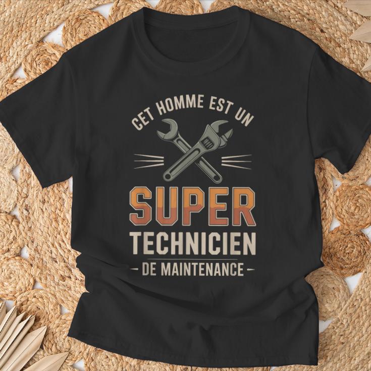 Cet Homme Est Unuper Technicien De Maintenance T-Shirt Cadeaux pour les vieillards