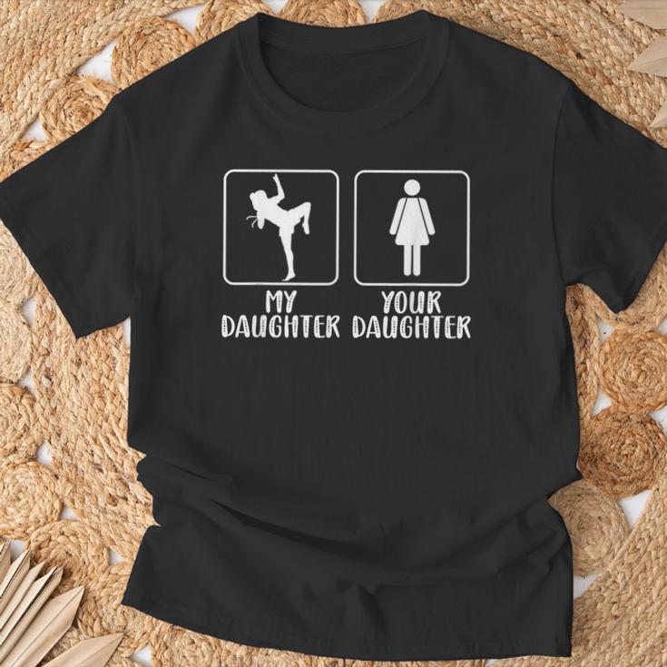 My Daughter Muay Thai Mom Muay Thai Mother Muay Thai Mama T-Shirt Gifts for Old Men