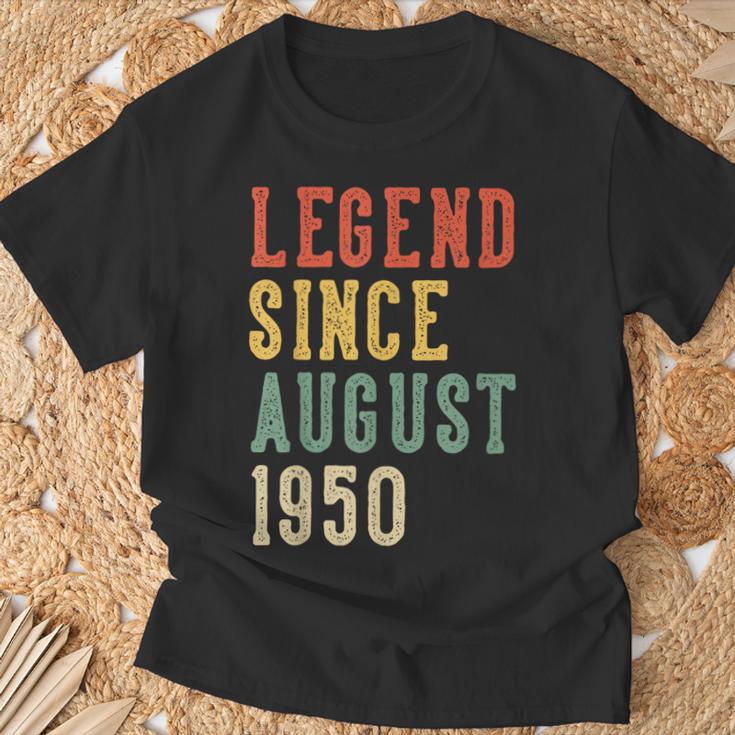 Leyenda Desde Agosto 76 Cumpleaños 1950 Hombres Es 76 Años Camiseta unisex Regalos para ancianos