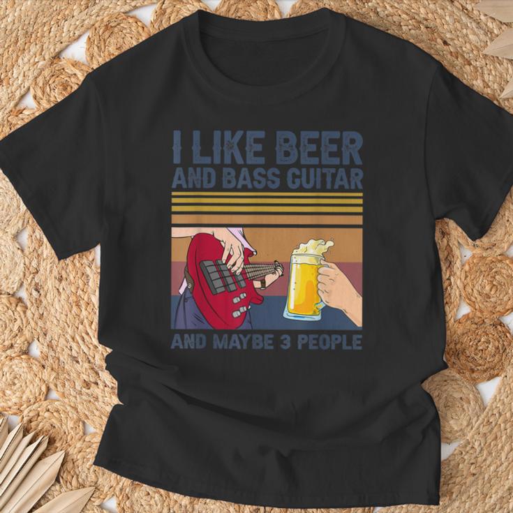 I Like Beer And Bass ギターと 3人 ベーシストギフト Tシャツ 高齢者への贈り物